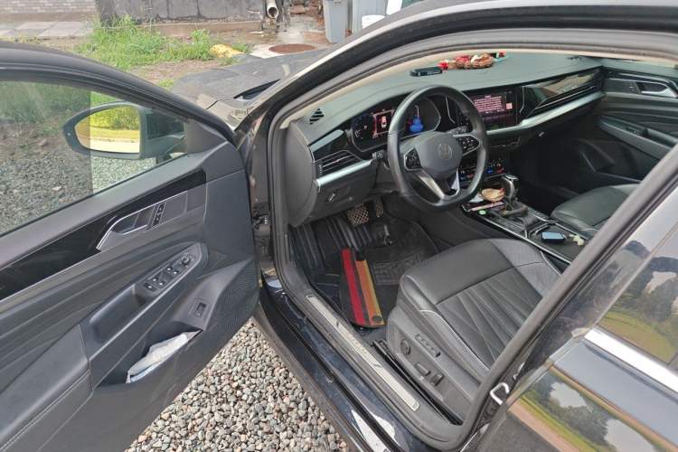 Used Volkswagen Passat 2022 330TSI Starry Luxury Edition Driver Seat