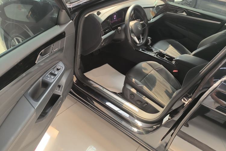 Used Volkswagen Passat 2022 330TSI Starry Luxury Edition Driver Seat