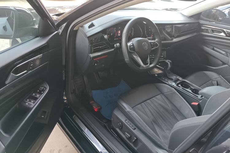 Used Volkswagen Passat 2022 330TSI Starry Luxury Edition Driver Seat