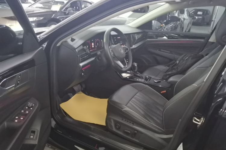 Used Volkswagen Passat 2022 330TSI Starry Luxury Edition Driver Seat