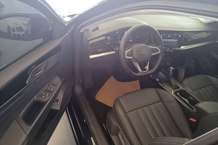 Used Volkswagen Passat 2022 280TSI Business Edition Driver Seat