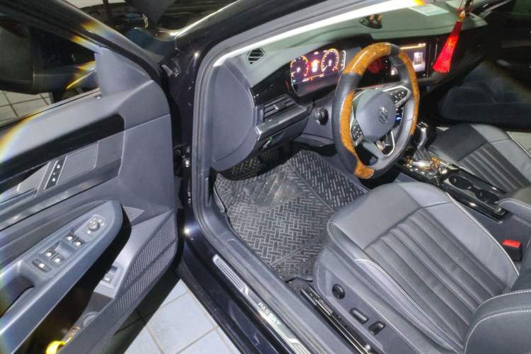 Used Volkswagen Passat 2022 330TSI Starry Elite Edition Driver Seat