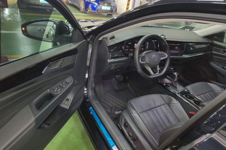 Used Volkswagen Passat 2022 330TSI Elite Edition Driver Seat