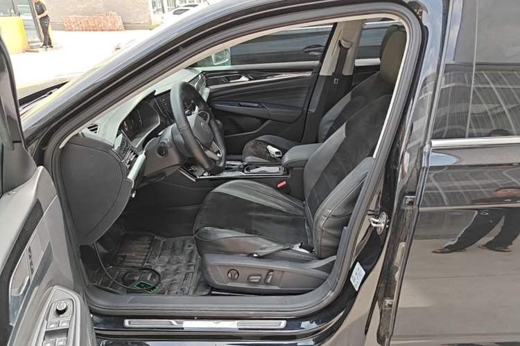 Used Volkswagen Passat 2022 330TSI Starry Elite Edition Driver Seat