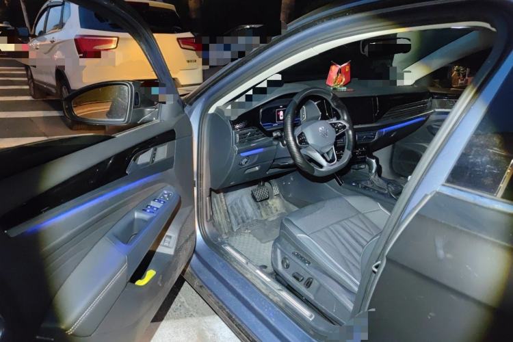 Used Volkswagen Passat 2022 330TSI Luxury Edition Driver Seat