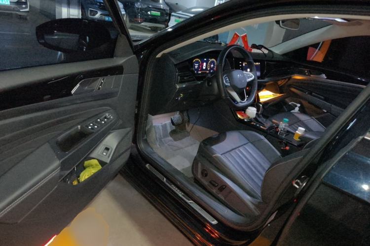 Used Volkswagen Passat 2022 330TSI Elite Edition Driver Seat