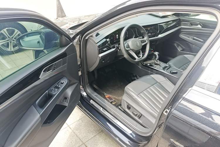 Used Volkswagen Passat 2022 330TSI Starry Elite Edition Driver Seat