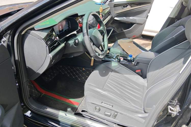 Used Volkswagen Passat 2022 330TSI Starry Luxury Edition Driver Seat