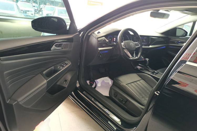 Used Volkswagen Passat 2022 330TSI Elite Edition Driver Seat