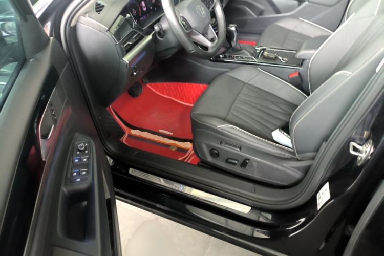 Used Volkswagen Passat 2022 330TSI Starry Luxury Edition Driver Seat