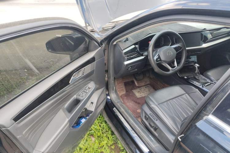 Used Volkswagen Passat 2022 330TSI Luxury Edition Driver Seat