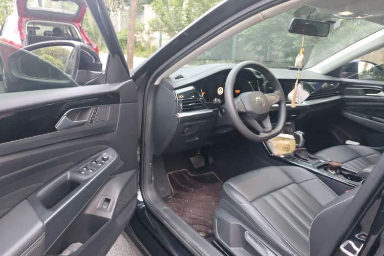 Used Volkswagen Passat 2022 280TSI Business Edition Driver Seat