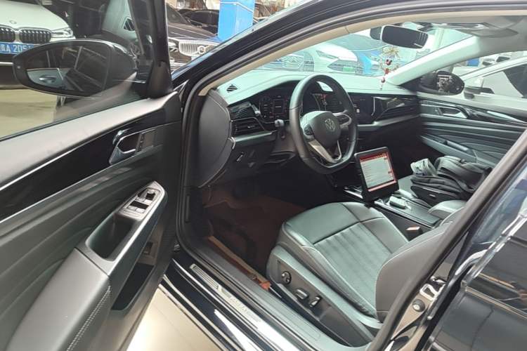 Used Volkswagen Passat 2022 330TSI Starry Elite Edition Driver Seat
