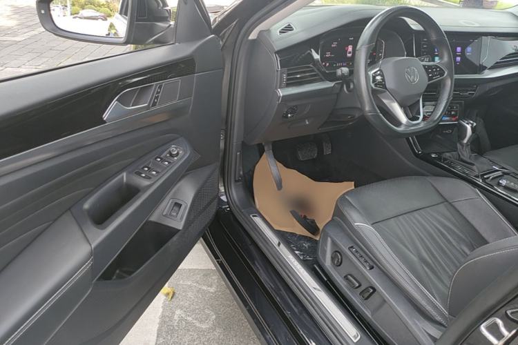Used Volkswagen Passat 2022 330TSI Starry Luxury Edition Driver Seat