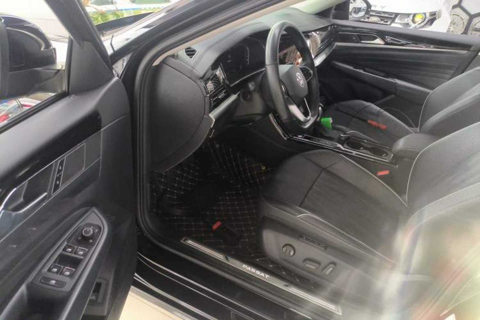 Used Volkswagen Passat 2022 330TSI Starry Luxury Edition Driver Seat