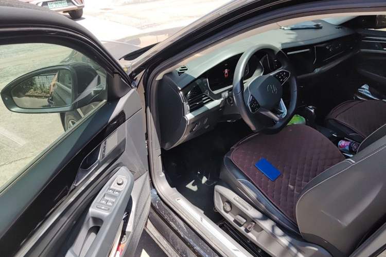 Used Volkswagen Passat 2022 330TSI Luxury Edition Driver Seat