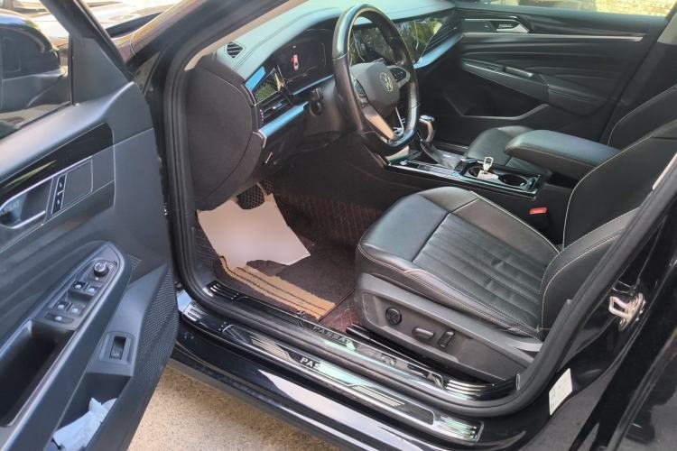 Used Volkswagen Passat 2022 330TSI Starry Elite Edition Driver Seat
