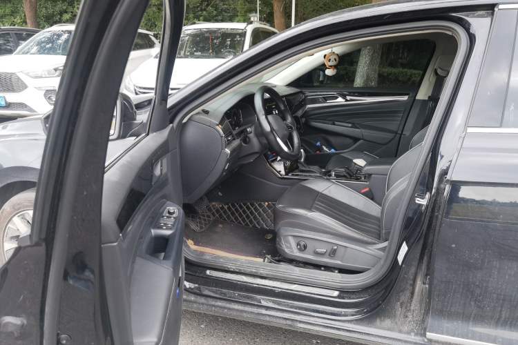 Used Volkswagen Passat 2022 330TSI Starry Elite Edition Driver Seat