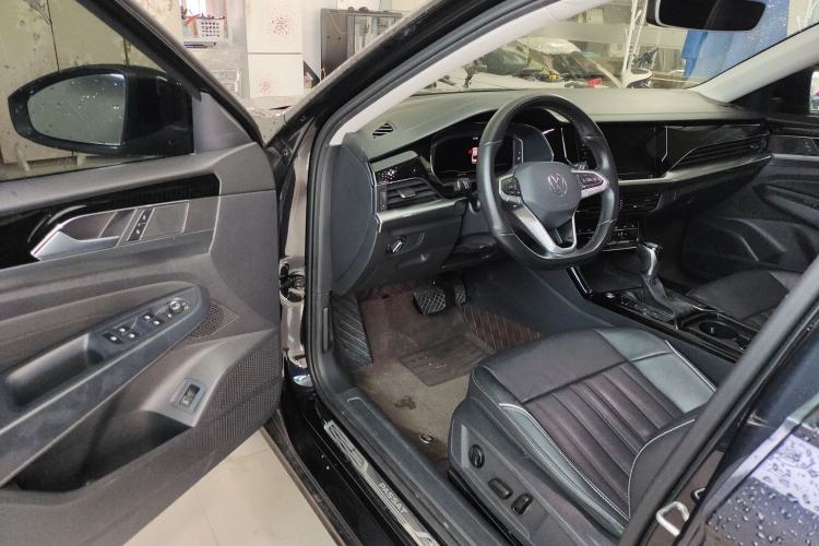 Used Volkswagen Passat 2022 330TSI Elite Edition Driver Seat