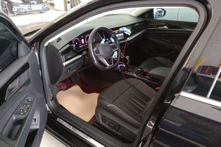 Used Volkswagen Passat 2022 330TSI Elite Edition Custom Version Driver Seat