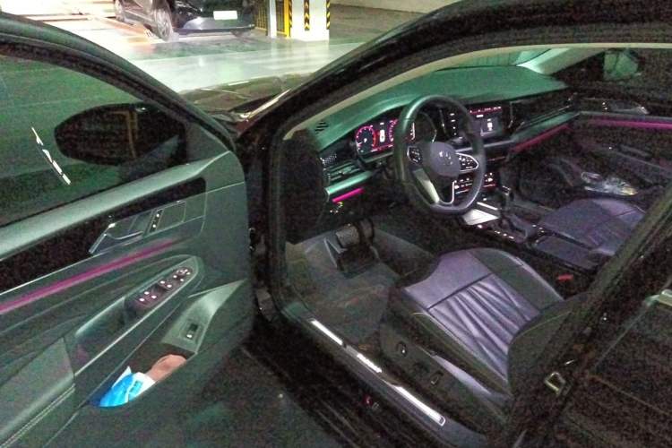 Used Volkswagen Passat 2022 330TSI Starry Luxury Edition Driver Seat
