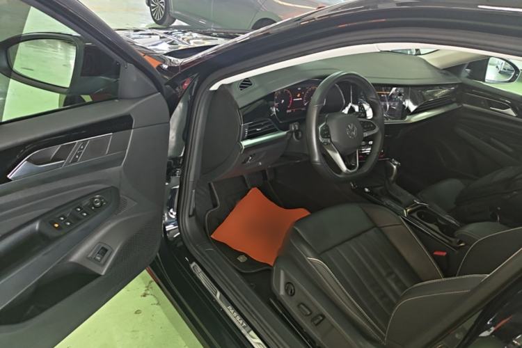 Used Volkswagen Passat 2022 330TSI Elite Edition Driver Seat