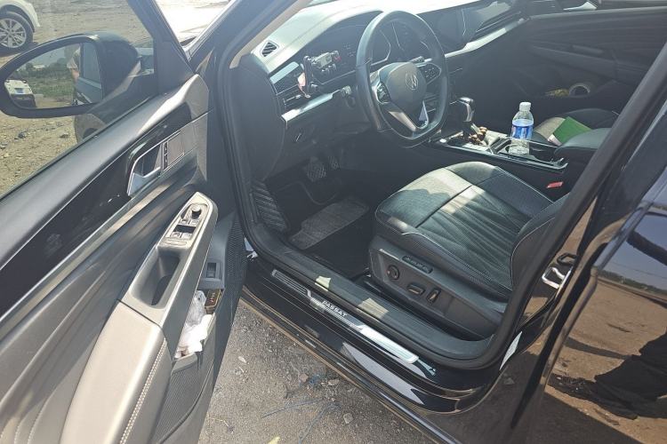 Used Volkswagen Passat 2022 330TSI Luxury Edition Driver Seat