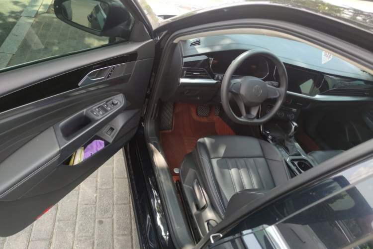 Used Volkswagen Passat 2022 280TSI Business Edition Driver Seat