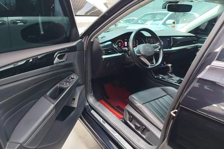 Used Volkswagen Passat 2022 330TSI Elite Edition Driver Seat