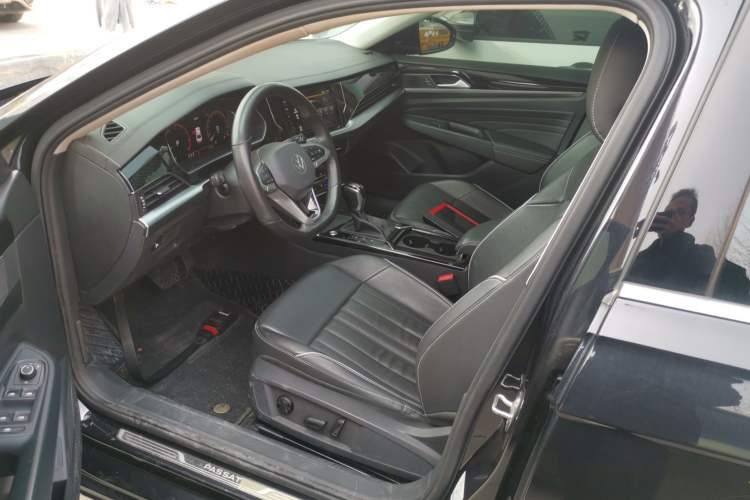 Used Volkswagen Passat 2022 330TSI Starry Elite Edition Driver Seat