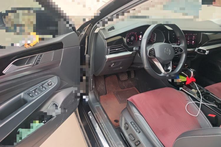 Used Volkswagen Passat 2022 330TSI Luxury Edition Driver Seat