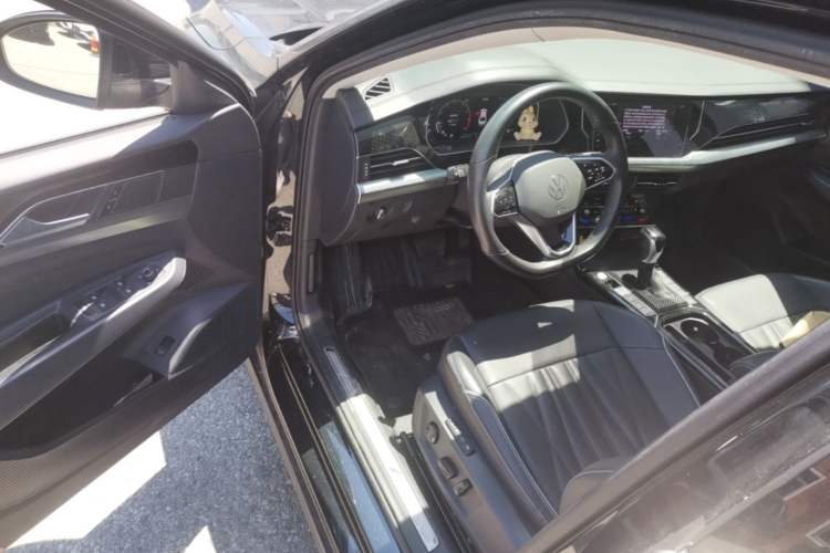 Used Volkswagen Passat 2022 330TSI Starry Luxury Edition Driver Seat