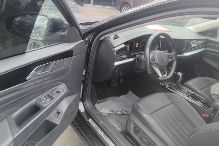 Used Volkswagen Passat 2022 330TSI Starry Elite Edition Driver Seat