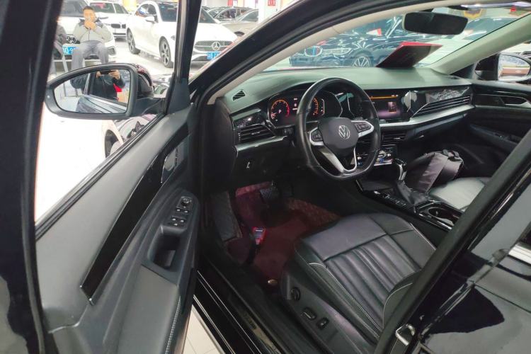 Used Volkswagen Passat 2022 330TSI Starry Elite Edition Driver Seat