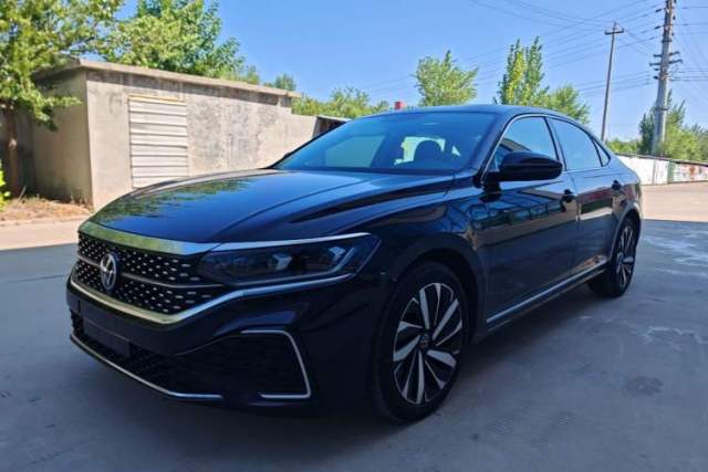 Ojetý Volkswagen Passat 2022 330TSI Starry Elite Edition Custom Version