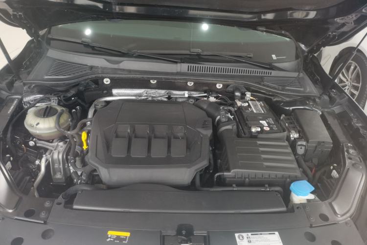 Used Volkswagen Passat 2022 330TSI Elite Edition Engine Bay
