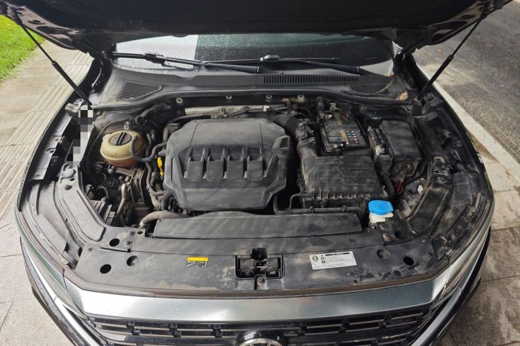 Used Volkswagen Passat 2022 330TSI Elite Edition Engine Bay