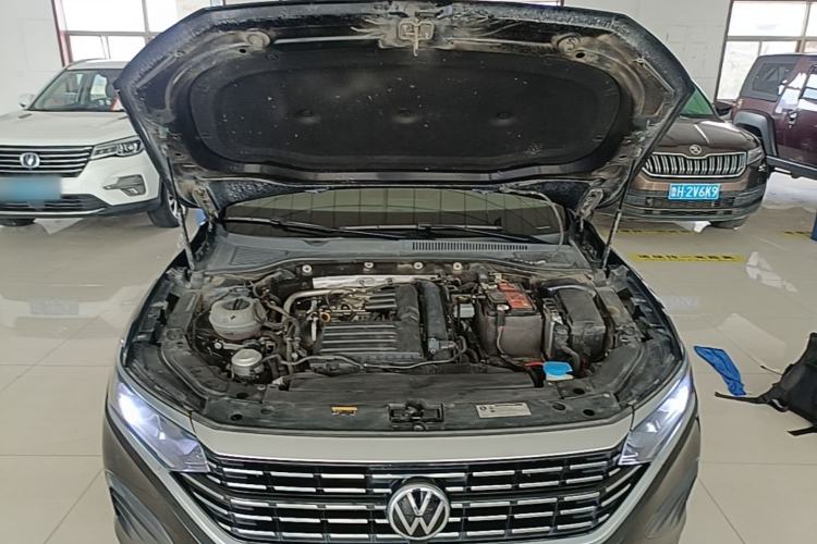 Used Volkswagen Passat 2022 280TSI Business Edition Engine Bay