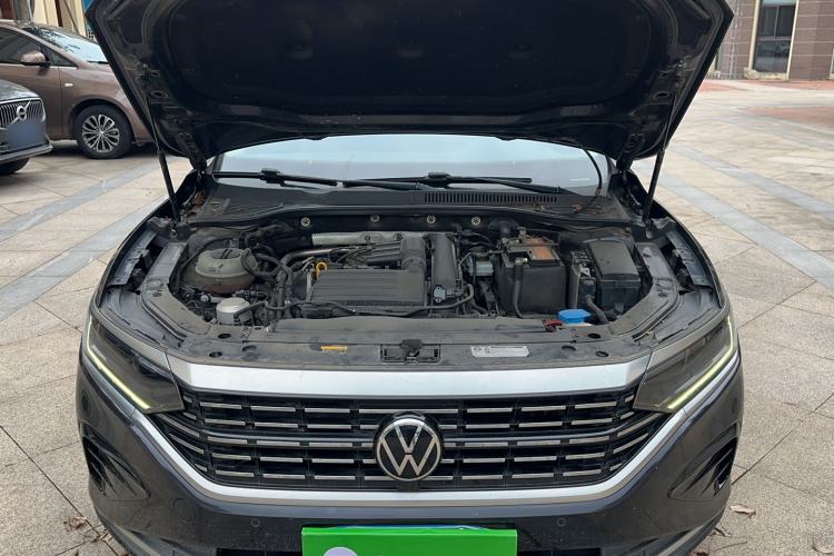 Used Volkswagen Passat 2022 280TSI Elite Edition Engine Bay