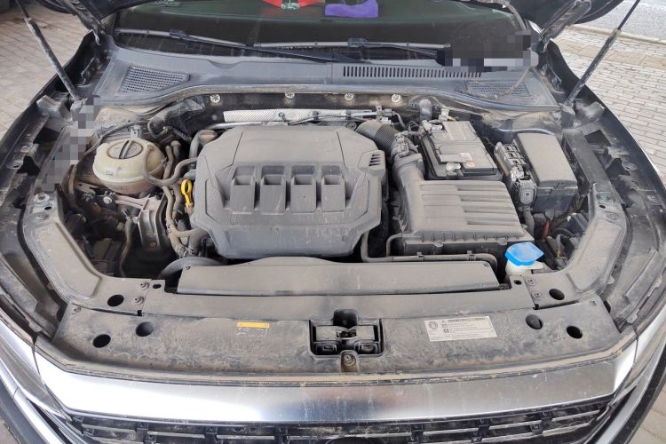 Used Volkswagen Passat 2022 330TSI Luxury Edition Engine Bay