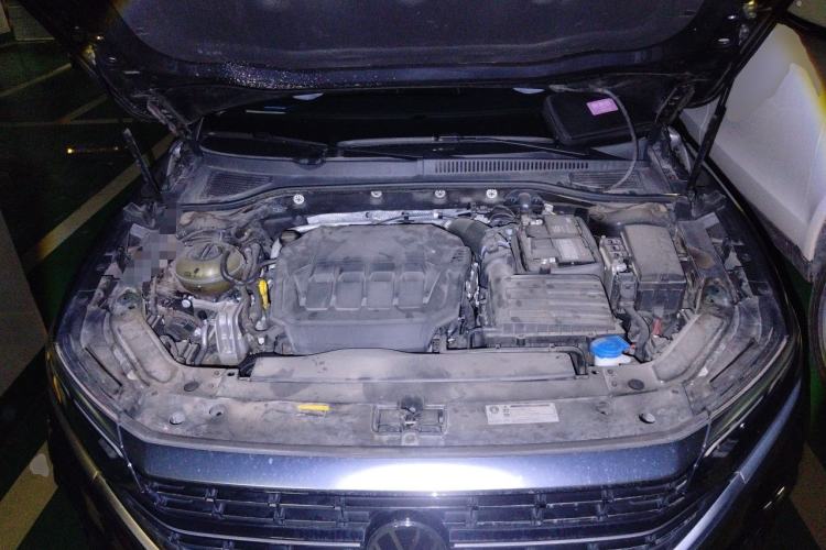 Used Volkswagen Passat 2022 330TSI Luxury Edition Engine Bay