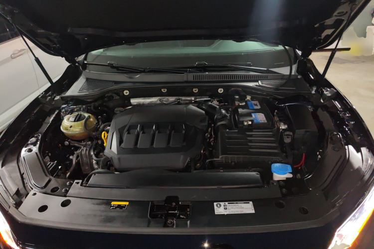 Used Volkswagen Passat 2022 330TSI Starry Elite Edition Engine Bay