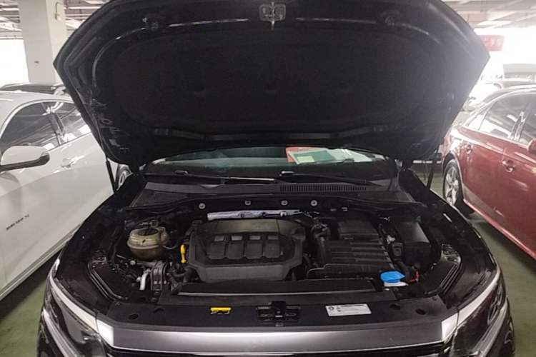 Used Volkswagen Passat 2022 330TSI Elite Edition Engine Bay
