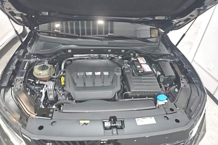 Used Volkswagen Passat 2022 330TSI Starry Elite Edition Custom Version Engine Bay