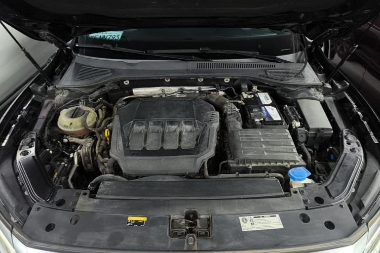 Used Volkswagen Passat 2022 330TSI Luxury Edition Engine Bay