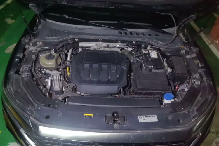 Used Volkswagen Passat 2022 330TSI Elite Edition Engine Bay