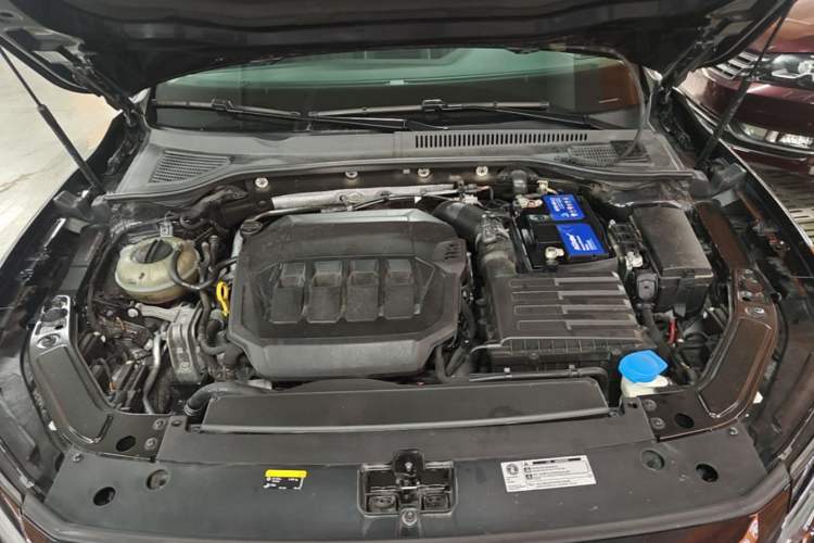 Used Volkswagen Passat 2022 330TSI Starry Luxury Edition Engine Bay