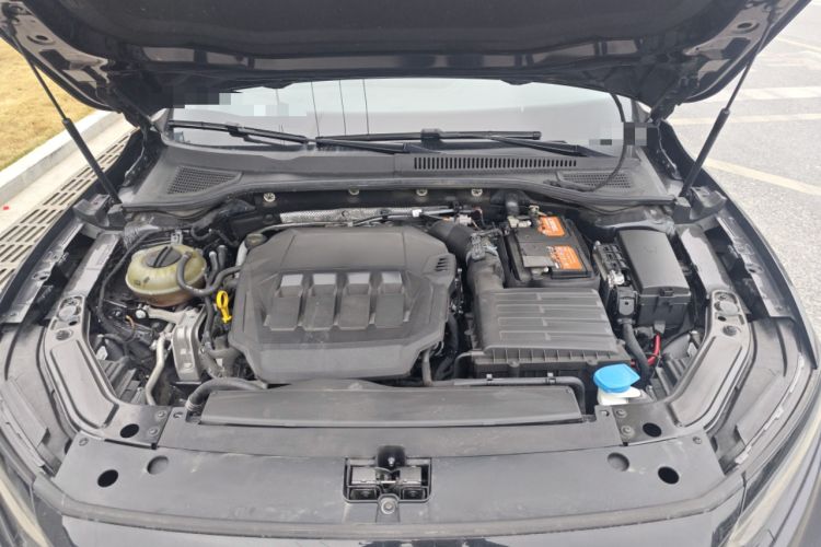 Used Volkswagen Passat 2022 330TSI Starry Elite Edition Engine Bay