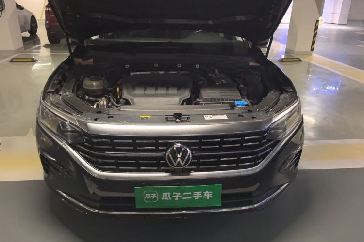 Used Volkswagen Passat 2022 330TSI Luxury Edition Engine Bay