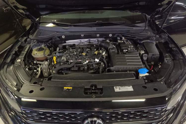 Used Volkswagen Passat 2022 330TSI Starry Elite Edition Engine Bay